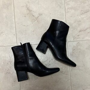 Old Navy Black Heeled Boots